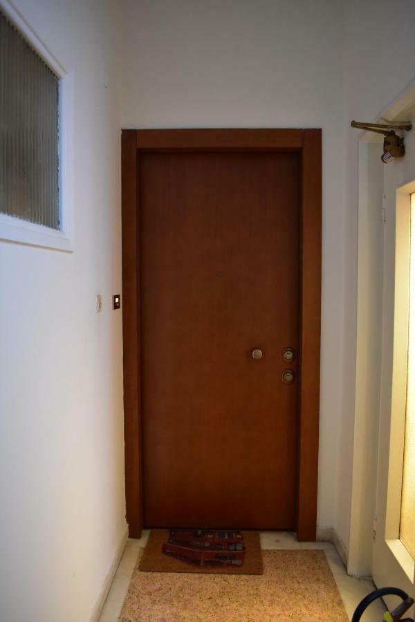 Chic Central Apartment In Evangelismos Metro Station Athens Exterior photo
